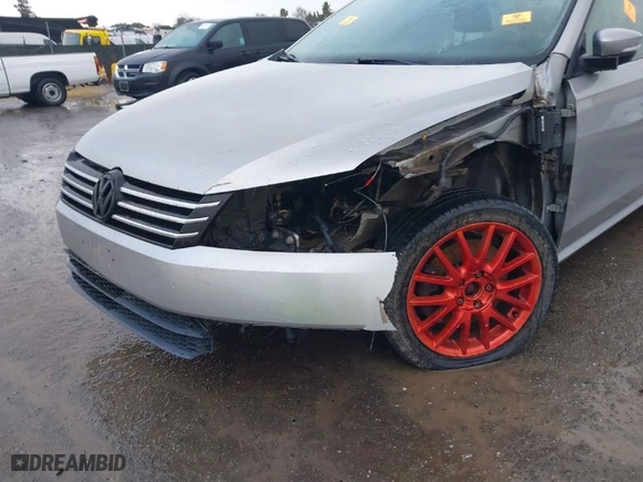2014 Volkswagen Passat Wolfsburg Ed with VIN 1VWAT7A39EC067390, listed as a IAAI auction lot 41555240 with 151,147 mi miles. Bid and sale history available at carsss.com. Image 6.