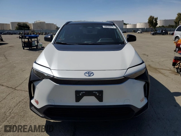 2024 Toyota bZ4X XLE with VIN JTMABACA8RA073861, listed as a Copart auction lot 50030475 with 6,465 mi miles and Salvage Title. Bid and sale history available at DreamBid. Image 5.