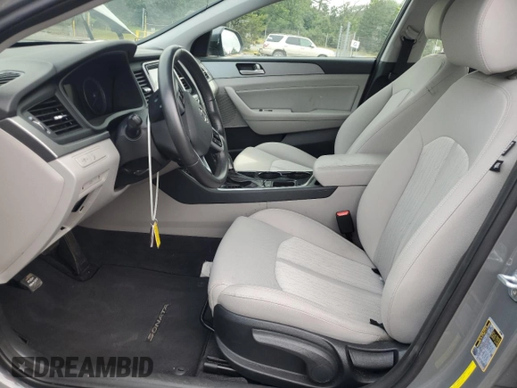 2019 Hyundai Sonata Hybrid SE with VIN KMHE24L33KA093893, listed as a Copart auction lot 65571803 with 47,156 mi miles. Bid and sale history available at carsss.com. Image 7.