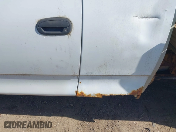 2002 Ford F-150 XL with VIN 2FTPX18L62CA81256, listed as a IAAI auction lot 42672707 with Not provided miles and . Bid and sale history available at DreamBid. Image 6.
