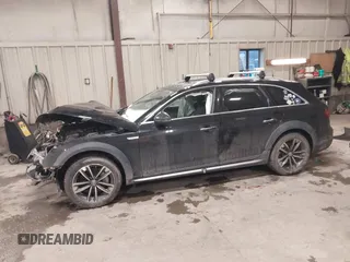 2018 Audi A4 allroad Premium Plus with VIN WA18NAF41JA231869, listed as a IAAI auction lot 41093515 with 1 mi miles. Bid and sale history available at carsss.com. Image 14.