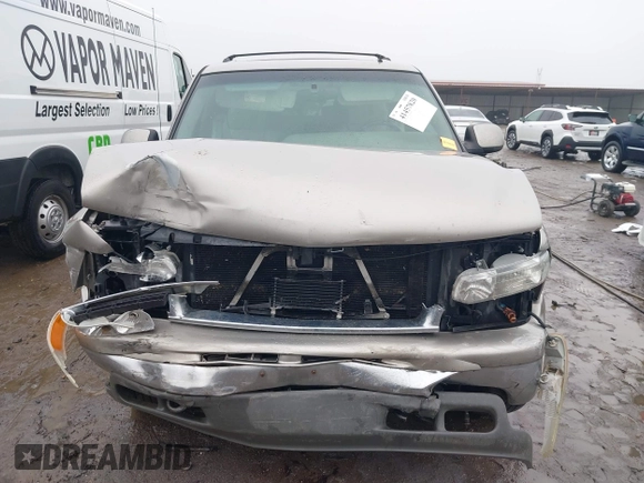 2002 Chevrolet Suburban Z71 with VIN 3GNFK16ZX2G278927, listed as a IAAI auction lot 41457820 with 210,134 mi miles. Bid and sale history available at carsss.com. Image 12.