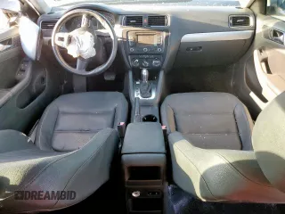 2011 Volkswagen Jetta SEL with VIN 3VWLX7AJ4BM368686, listed as a Copart auction lot 53942575 with 152,581 mi miles and Salvage title. Bid and sale history available at DreamBid. Image 8.