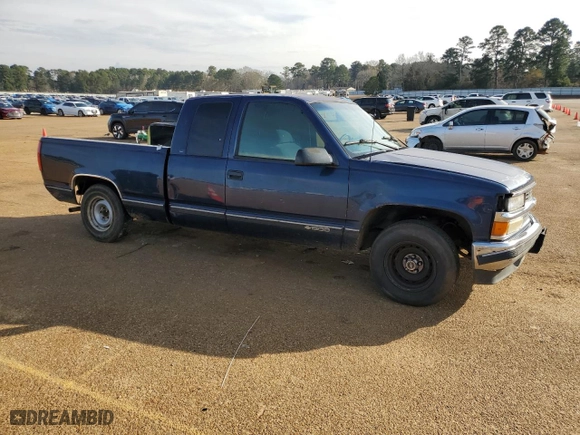 1996 Chevrolet C/K 1500 with VIN 1GCEC19M0TE208007, listed as a Copart auction lot 42738175 with 268,813 mi miles and Salvage Title. Bid and sale history available at carsss.com. Image 4.