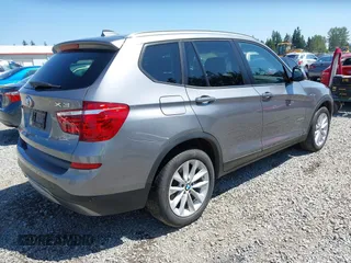 2016 BMW X3 xDrive28i z VIN 5UXWX9C58G0D79598, wystawiony jako IAAI lot #42443477 z przebiegiem 77 758 mil mil oraz . Historia ofert i sprzedaży dostępna na DreamBid. Obrazek 4.
