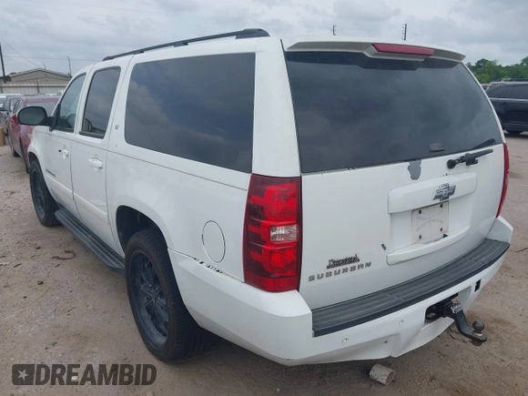 2007 Chevrolet Suburban LTZ z VIN 3GNFC16J77G300428, wystawiony jako IAAI lot #42279084 z przebiegiem Nie podano mil oraz . Historia ofert i sprzedaży dostępna na DreamBid. Obrazek 3.