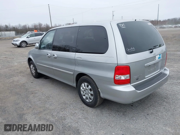 2004 Kia Sedona LX with VIN KNDUP131946545303, listed as a IAAI auction lot 41714164 with 1 mi miles. Bid and sale history available at carsss.com. Image 3.