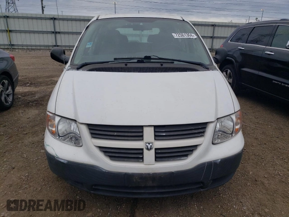 2006 Dodge Caravan Cargo z VIN 1D4GP21E26B511838, wystawiony jako Copart lot #72561364 z przebiegiem 56 444 mil mil oraz Tytuł czysty. Historia ofert i sprzedaży dostępna na DreamBid. Obrazek 5.