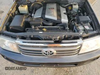 2006 Toyota Land Cruiser with VIN JTEHT05J962083786, listed as a Copart auction lot 84696924 with 210,483 mi miles and Salvage Title. Bid and sale history available at carsss.com. Image 12.