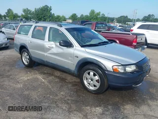 2002 Volvo V70 with VIN YV1SZ58D921064483, listed as a IAAI auction lot 42705032 with 215,070 mi miles and . Bid and sale history available at DreamBid. Image 1.