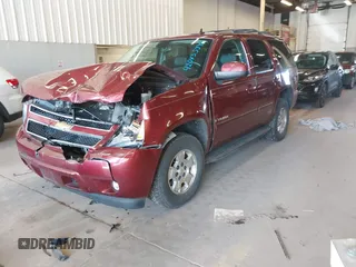 2008 Chevrolet Tahoe 3LT z VIN 1GNFK13058J136126, wystawiony jako IAAI lot #42073594 z przebiegiem 139 242 mil mil oraz . Historia ofert i sprzedaży dostępna na DreamBid. Obrazek 2.