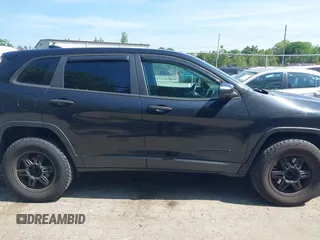 2016 Jeep Cherokee Sport с VIN 1C4PJLAB6GW125251, выставлен на аукционе IAAI как лот 42525092 с пробегом 109 767 миль миль и . История ставок и продаж доступна на DreamBid. Изображение 13.