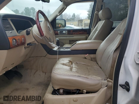 2006 Lincoln Navigator Luxury with VIN 5LMFU28556LJ01853, listed as a Copart auction lot 85829494 with 160,523 mi miles and Clean Title. Bid and sale history available at carsss.com. Image 7.