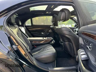 2019 Mercedes-Benz S 560 z VIN WDDUG8GB8KA443762, wystawiony jako Copart lot #58932595 z przebiegiem 44 916 mil mil oraz Tytuł czysty. Historia ofert i sprzedaży dostępna na DreamBid. Obrazek 5.