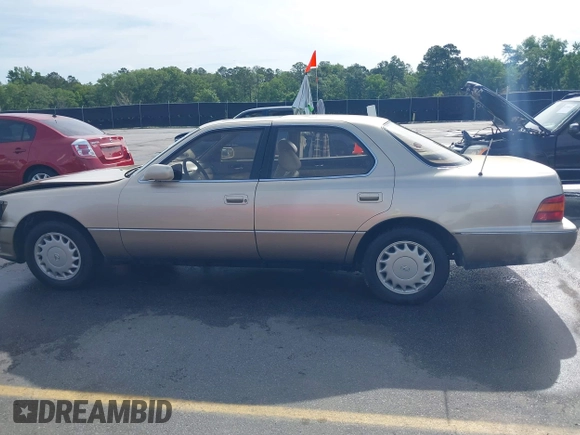 1991 Lexus LS z VIN JT8UF11E6M0097547, wystawiony jako IAAI lot #42224368 z przebiegiem 118 474 mil mil oraz . Historia ofert i sprzedaży dostępna na DreamBid. Obrazek 14.