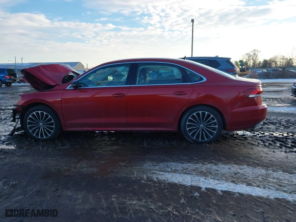 2022 Volkswagen Passat 2.0T Limited Edition with VIN 1VWBA7A3XNC009508, listed as a IAAI auction lot 41368744 with 0 mi miles. Bid and sale history available at carsss.com. Image 15.