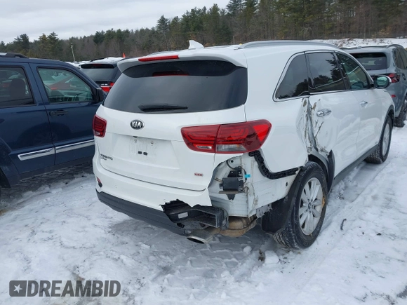 2019 Kia Sorento LX with VIN 5XYPGDA39KG452763, listed as a IAAI auction lot 41585609 with 71,503 mi miles. Bid and sale history available at carsss.com. Image 4.