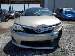 2014 Toyota Camry L with VIN 4T1BF1FK0EU449048, listed as a Copart auction lot 52888325 with 196,781 mi miles and Salvage Title. Bid and sale history available at carsss.com. Image 5.