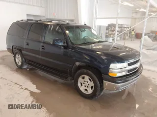 2004 Chevrolet Suburban LT with VIN 3GNEC16T34G322967, listed as a IAAI auction lot 41701602 with 157,768 mi miles. Bid and sale history available at carsss.com. Image 1.