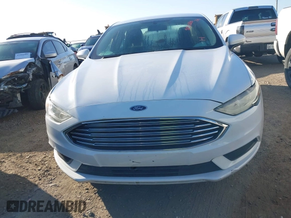 2018 Ford Fusion SE with VIN 3FA6P0H70JR250014, listed as a IAAI auction lot 41990580 with 121,628 mi miles. Bid and sale history available at carsss.com. Image 12.