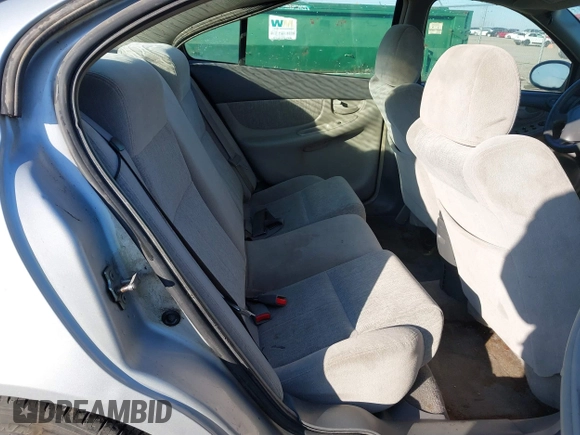 2004 Oldsmobile Alero GL1 z VIN 1G3NL52E94C189058, wystawiony jako IAAI lot #41224615 z przebiegiem 208 921 mil mil oraz . Historia ofert i sprzedaży dostępna na DreamBid. Obrazek 8.