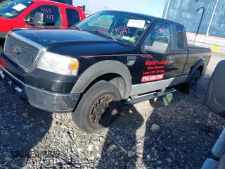 2007 Ford F-150 XLT с VIN 1FTPX14537FB56983, выставлен на аукционе IAAI как лот 41556991 с пробегом 199 368 миль миль и . История ставок и продаж доступна на DreamBid. Изображение 2.