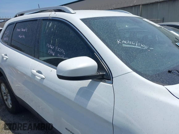2019 Jeep Cherokee Latitude with VIN 1C4PJLCX9KD377430, listed as a IAAI auction lot 42328024 with 101,167 mi miles and . Bid and sale history available at DreamBid. Image 14.