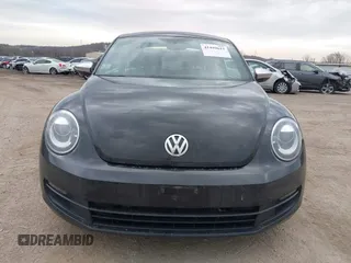 2013 Volkswagen Beetle 2.5L with VIN 3VWJP7AT8DM679548, listed as a IAAI auction lot 41459613 with 135,198 mi miles and . Bid and sale history available at DreamBid. Image 12.