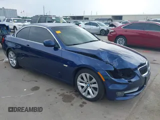 2013 BMW 3 Series 328i с VIN WBADW3C54DJ526184, выставлен на аукционе IAAI как лот 42315910 с пробегом 70 186 миль миль и . История ставок и продаж доступна на DreamBid. Изображение 1.