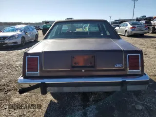 1983 Ford Crown Victoria z VIN 1FABP43F8DZ146309, wystawiony jako Copart lot #43996455 z przebiegiem 99 596 mil mil oraz Szkoda całkowita • Salvage title. Historia ofert i sprzedaży dostępna na DreamBid. Obrazek 6.