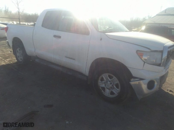 2012 Toyota Tundra 4WD Truck with VIN 5TFUM5F19CX033108, listed as a IAAI auction lot 41348193 with NaN miles. Bid and sale history available at carsss.com. Image 1.