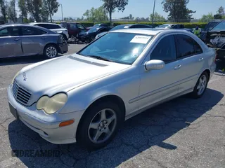 2001 Mercedes-Benz C 230/260/280/320 with VIN WDBRF61J41F104908, listed as a IAAI auction lot 42003924 with Not Provided miles and . Bid and sale history available at DreamBid. Image 17.