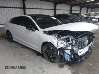 2024 Kia K5 GT-Line z VIN 5XXG64J28RG261523, wystawiony jako IAAI lot #40943750 z przebiegiem 15 732 mil mil oraz . Historia ofert i sprzedaży dostępna na DreamBid. Obrazek 1.