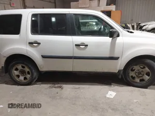 2014 Honda Pilot LX with VIN 5FNYF4H27EB025811, listed as a IAAI auction lot 41501702 with 144,909 mi miles and . Bid and sale history available at DreamBid. Image 13.