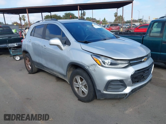2017 Chevrolet Trax LT z VIN 3GNCJPSB8HL233373, wystawiony jako IAAI lot #40833250 z przebiegiem 117 569 mil mil oraz . Historia ofert i sprzedaży dostępna na DreamBid. Obrazek 1.