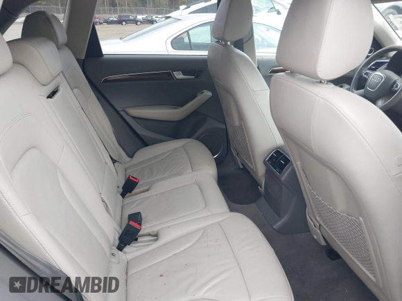 2012 Audi Q5 3.2L Premium Plus with VIN WA1DKAFPXCA080146, listed as a IAAI auction lot 41884166 with 231,000 mi miles. Bid and sale history available at carsss.com. Image 8.