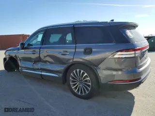 2024 Lincoln Aviator Reserve with VIN 5LM5J7XC9RGL00273, listed as a Copart auction lot 48043405 with 15,100 mi miles and Clean Title. Bid and sale history available at carsss.com. Image 2.