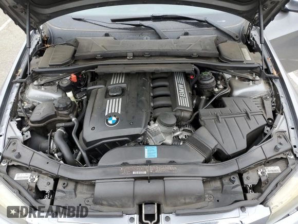 2010 BMW 3 Series 328i with VIN WBAPH5G51ANM36203, listed as a Copart auction lot 57349235 with 183,491 mi miles and Salvage title. Bid and sale history available at DreamBid. Image 11.