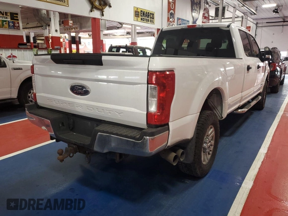 2017 Ford F-250 Lariat z VIN 1FT7W2BT0HEB48762, wystawiony jako IAAI lot #42575793 z przebiegiem 293 602 mil mil oraz . Historia ofert i sprzedaży dostępna na DreamBid. Obrazek 31.