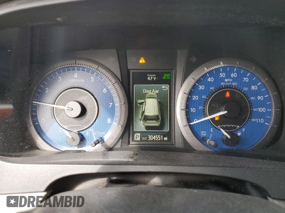 2019 Toyota Sienna XLE Auto Access Seat with VIN 5TDYZ3DC9KS019158, listed as a Copart auction lot 46641975 with 304,551 mi miles and Salvage Title. Bid and sale history available at carsss.com. Image 9.
