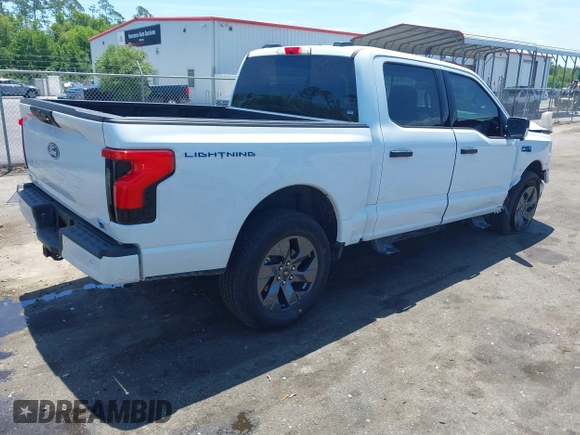 2024 Ford F-150 Lightning XLT с VIN 1FTVW3LK6RWG26665, выставлен на аукционе IAAI как лот 42337628 с пробегом 2 936 миль миль и . История ставок и продаж доступна на DreamBid. Изображение 4.
