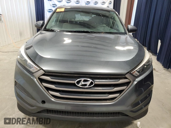 2016 Hyundai Tucson SE z VIN KM8J23A40GU114418, wystawiony jako Copart lot #87868505 z przebiegiem Nie podano mil oraz Czysty tytuł • Clean title. Historia ofert i sprzedaży dostępna na DreamBid. Obrazek 5.