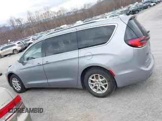 2021 Chrysler Pacifica Touring L with VIN 2C4RC1BG3MR542543, listed as a IAAI auction lot 41657073 with 118,833 mi miles and . Bid and sale history available at DreamBid. Image 15.