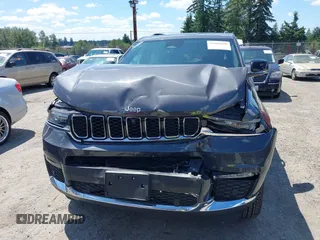 2024 Jeep Grand Cherokee Limited with VIN 1C4RJKBG4R8605017, listed as a IAAI auction lot 42660428 with 24,391 mi miles and . Bid and sale history available at DreamBid. Image 12.