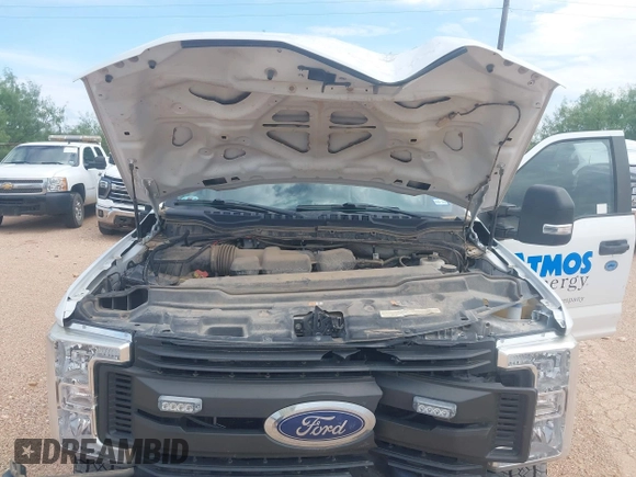 2018 Ford F-250 XL with VIN 1FD7X2B66JEC48101, listed as a IAAI auction lot 42739557 with 100,159 mi miles and . Bid and sale history available at DreamBid. Image 10.