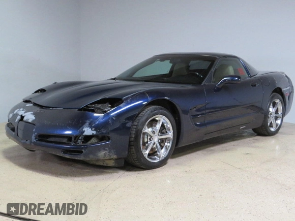 2001 Chevrolet Corvette with VIN 1G1YY22G815109465, listed as a Copart auction lot 81329954 with 105,171 mi miles and Salvage Title. Bid and sale history available at carsss.com. Image 2.