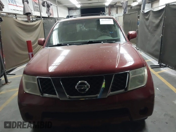 2005 Nissan Pathfinder SE z VIN 5N1AR18W35C725943, wystawiony jako IAAI lot #42119299 z przebiegiem 189 059 mil mil oraz . Historia ofert i sprzedaży dostępna na DreamBid. Obrazek 12.