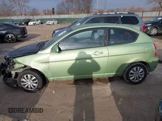 2009 Hyundai Accent Auto SE with VIN KMHCN36C69U112207, listed as a IAAI auction lot 41641298 with 166,804 mi miles. Bid and sale history available at carsss.com. Image 14.