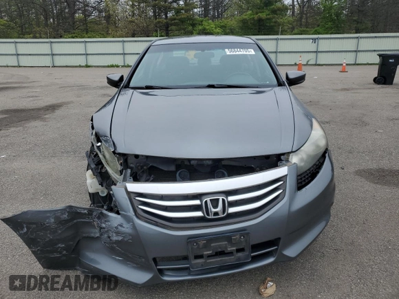 2011 Honda Accord LX z VIN 1HGCP2F34BA093416, wystawiony jako Copart lot #56844705 z przebiegiem 117 941 mil mil oraz Szkoda całkowita • Salvage title. Historia ofert i sprzedaży dostępna na DreamBid. Obrazek 5.