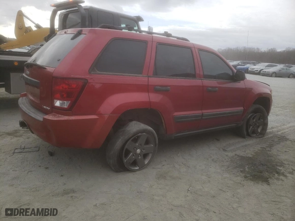 2005 Jeep Grand Cherokee Laredo with VIN 1J4HR48N25C564751, listed as a Copart auction lot 47498265 with 208,719 mi miles and Salvage Title. Bid and sale history available at carsss.com. Image 3.